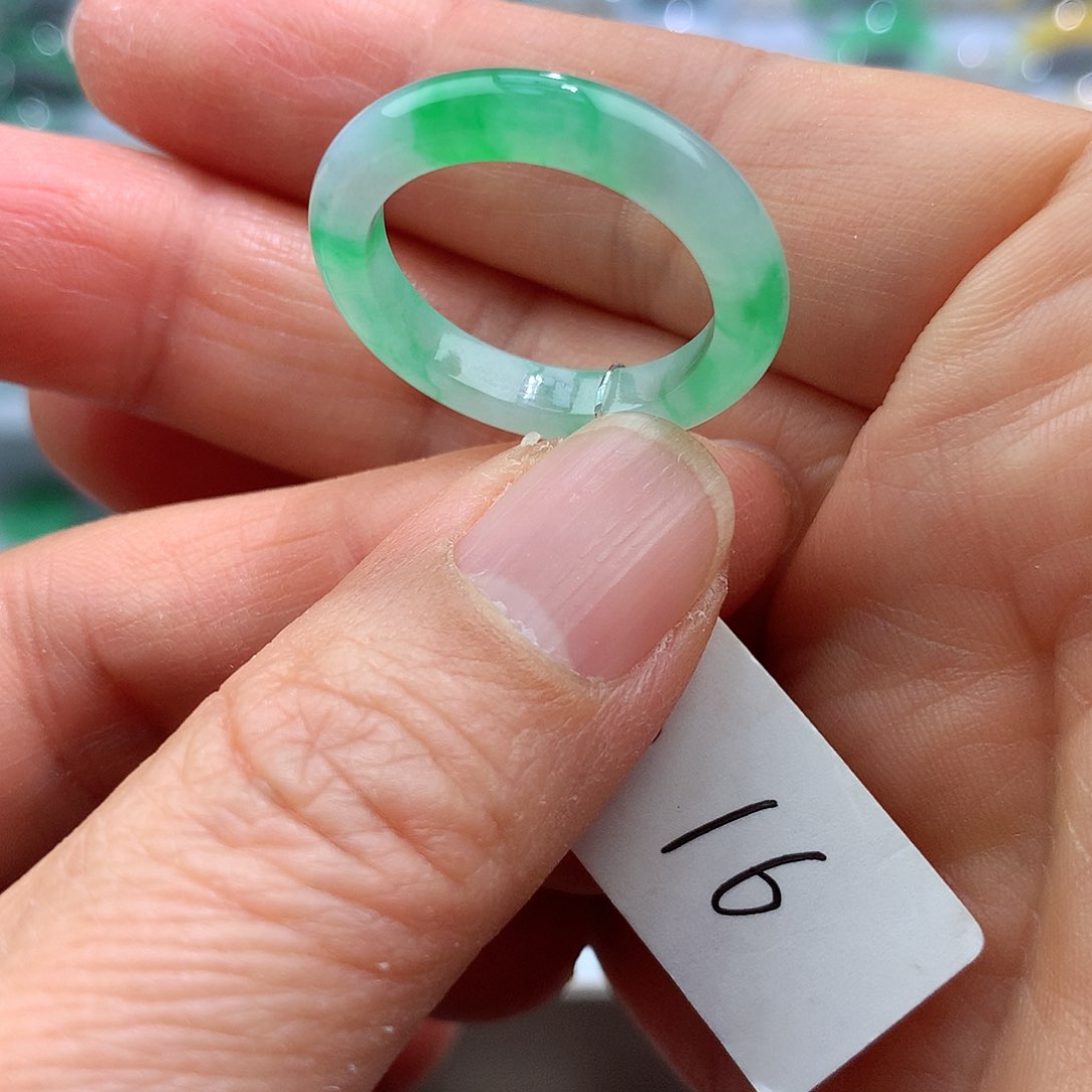 翡翠戒指未镶嵌16号