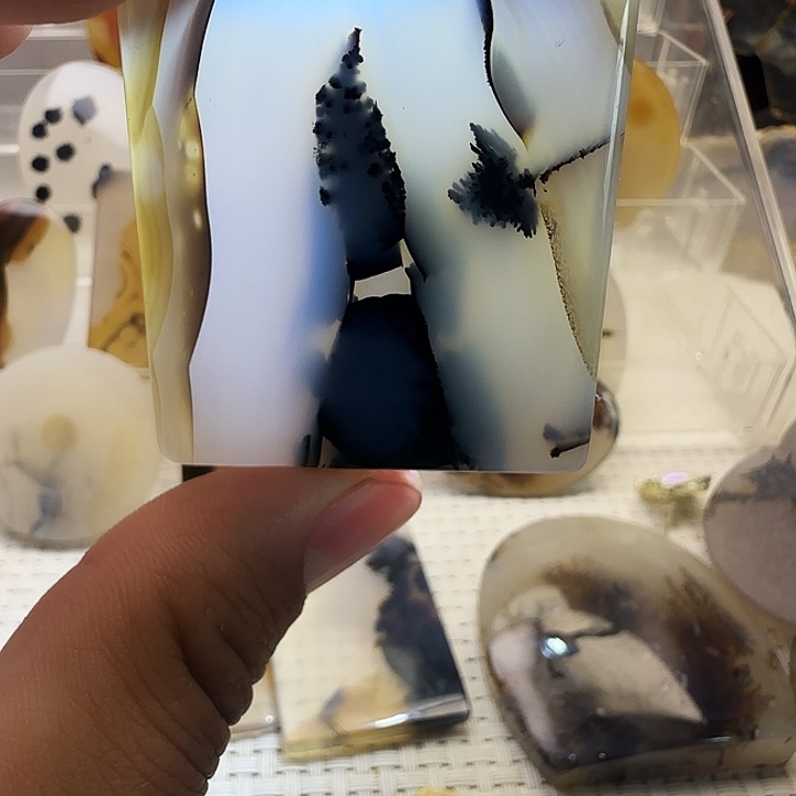 玛瑙/玉髓未镶嵌珠宝奇石