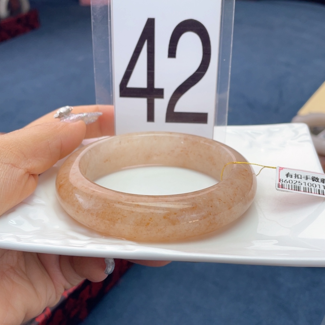 石英岩玉未镶嵌手镯62