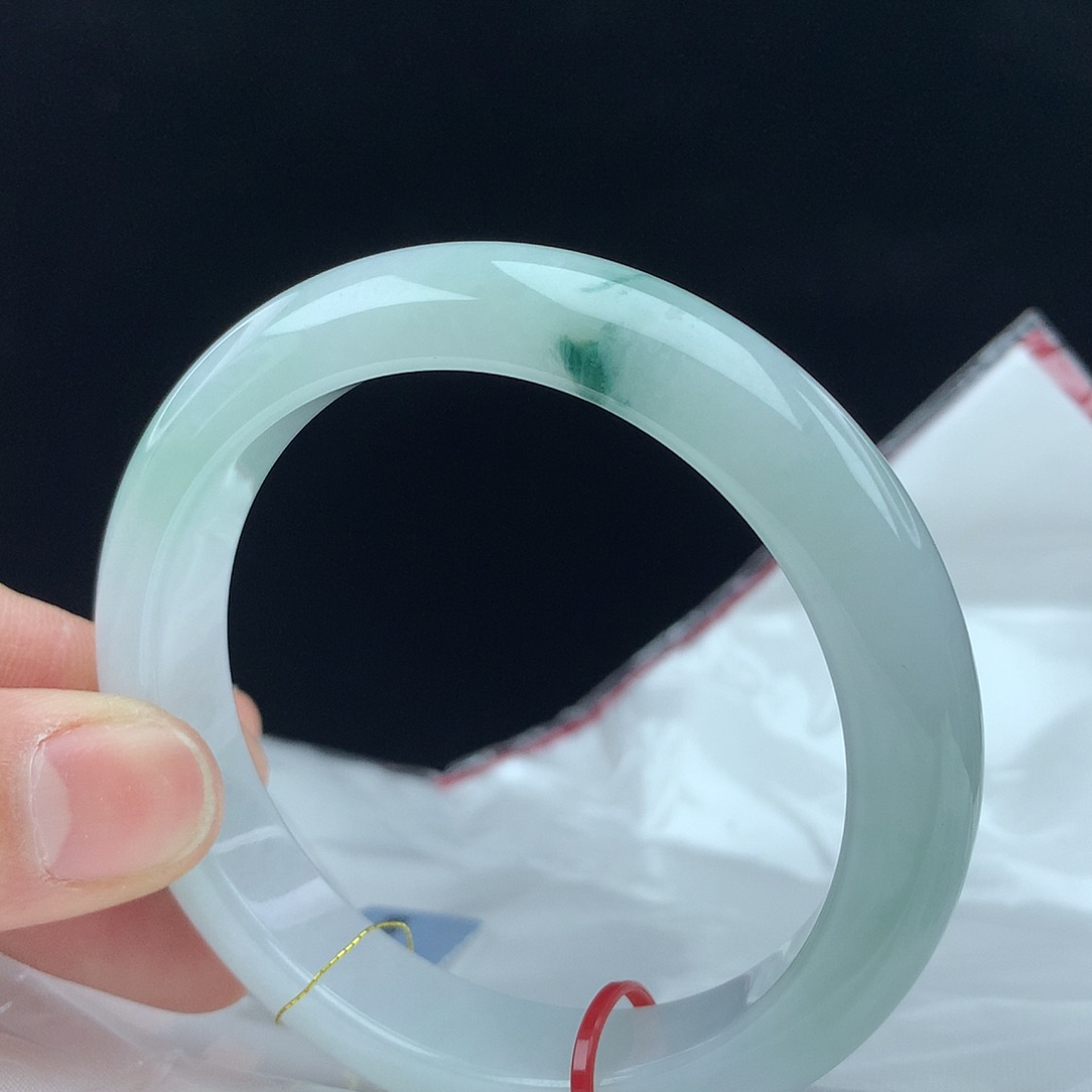 翡翠手镯未镶嵌56圈3954