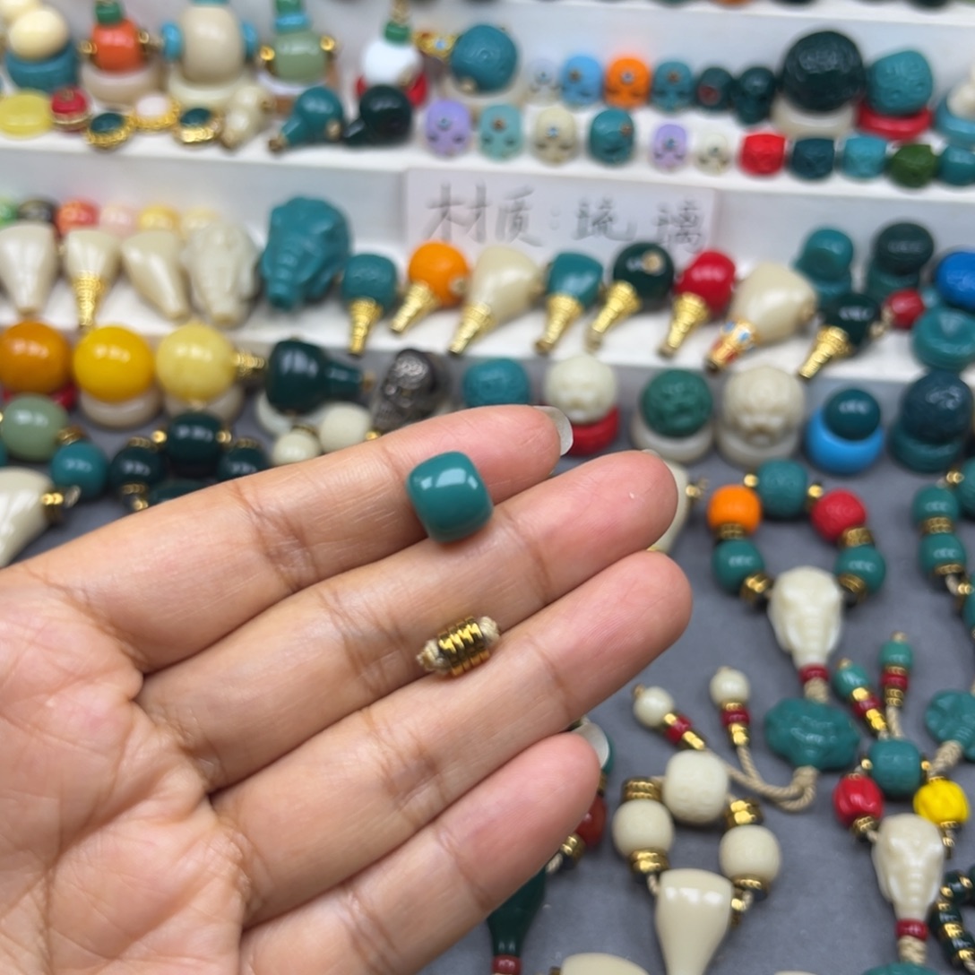 ᴮ****手工艺品琉璃卡11的绿色老型