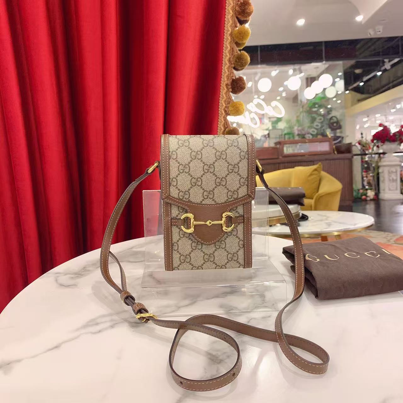 95新 GUCCI/古驰 GGS1955手机包老花金扣单肩包33987116