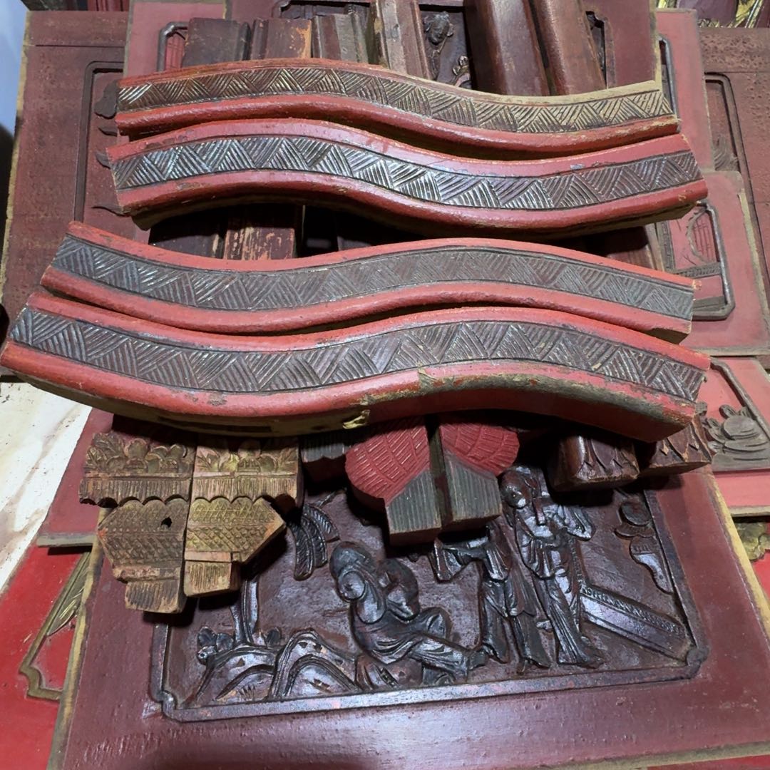 超***外香樟木这几日也很喜欢看他