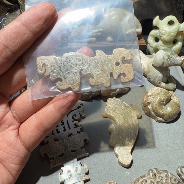 明***鹊和田玉未镶嵌车挂