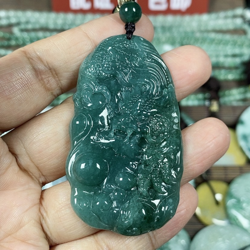 【闪购商品】翡翠颈饰未镶嵌玉吊坠翡翠玉随性龙牌