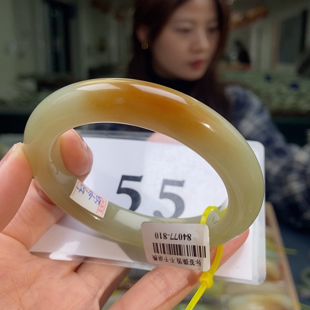 和田玉手镯未镶嵌鸽*