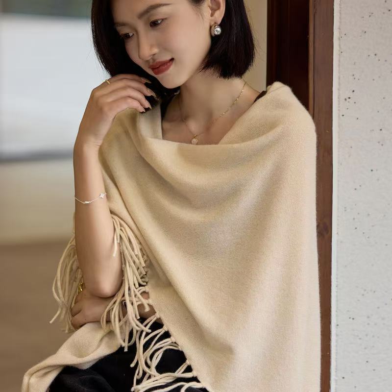 2025秋冬新款100%山羊绒披肩空调房大尺寸流苏护颈斗篷三角巾