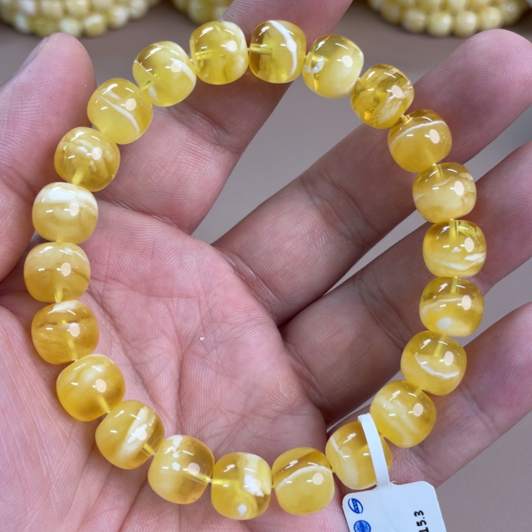 琥珀裸石未镶嵌025000000000