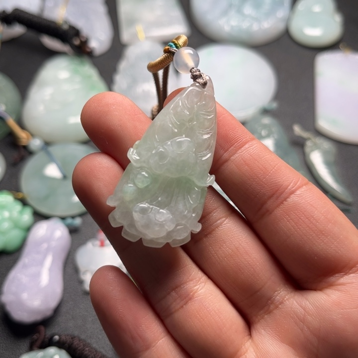 翡翠未镶嵌吊坠(不含链)