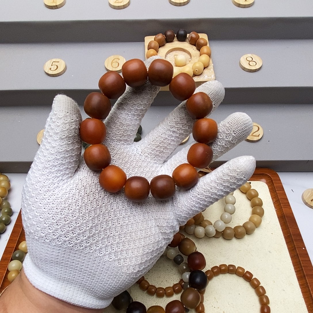 阿***华菩提根/象牙果吊坠