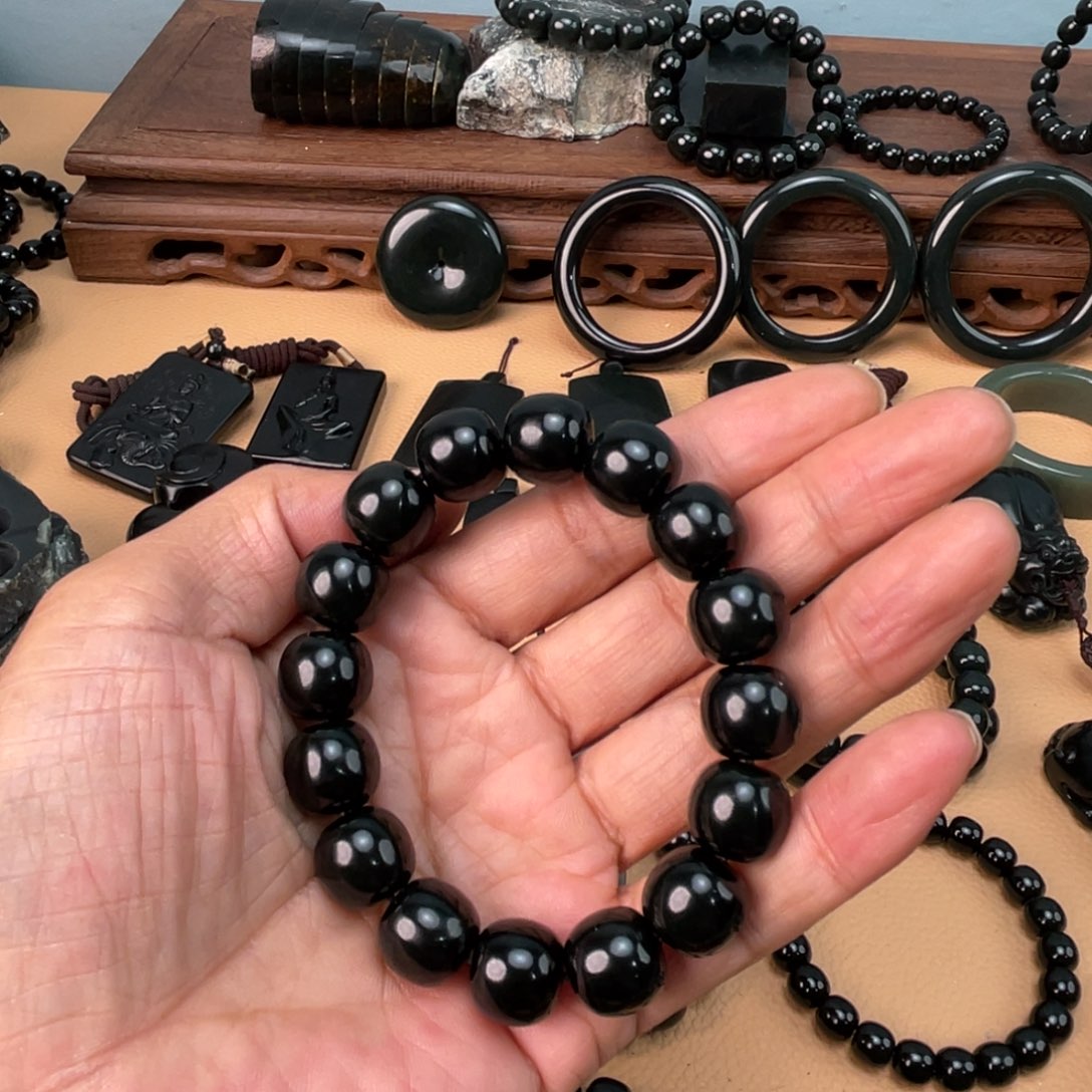 和田玉未镶嵌手链