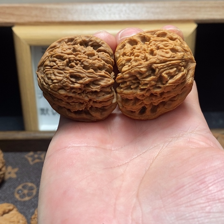 做***的吊坠文玩核桃南疆