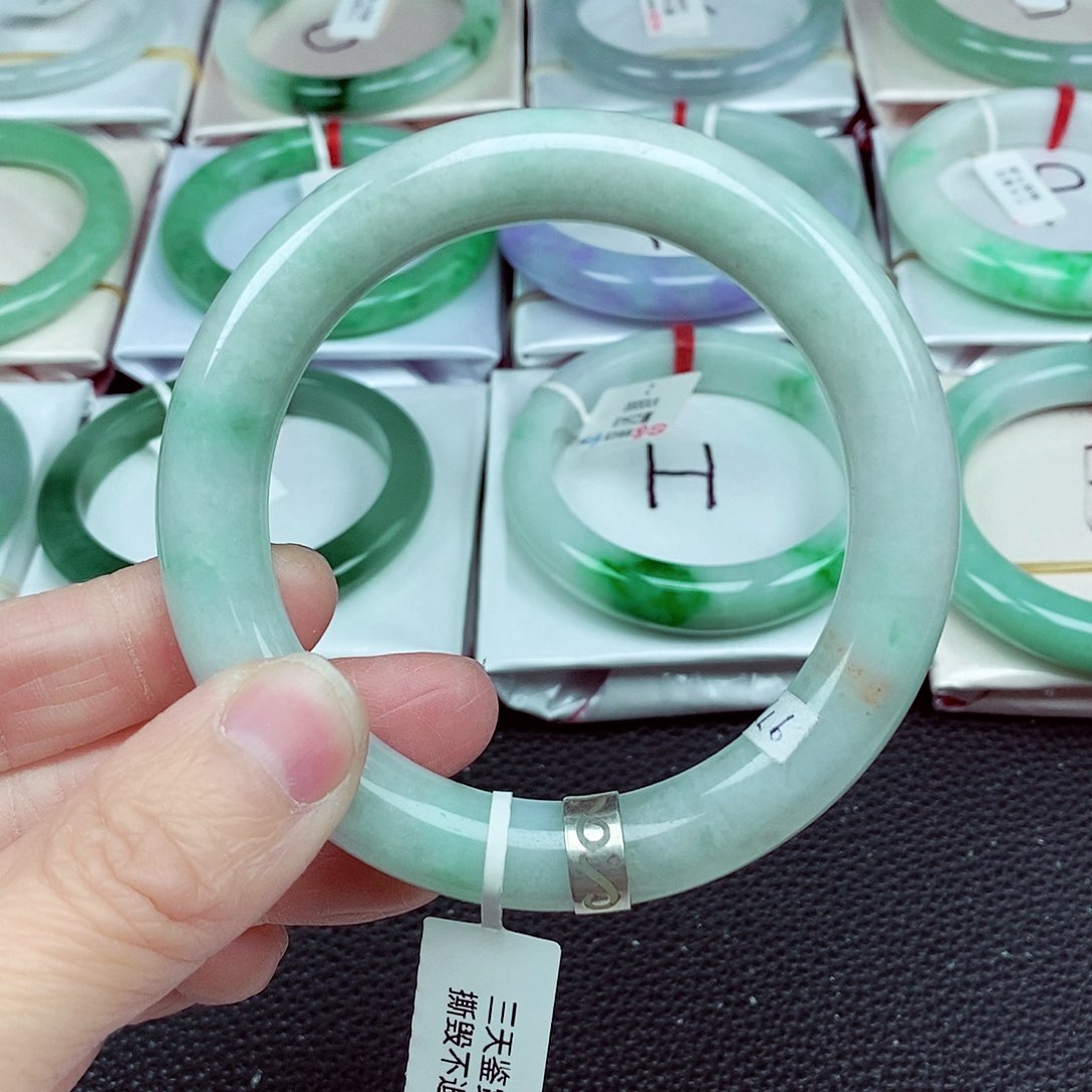 翡翠手镯（圆镯）银S925镶嵌-****然缅甸翡翠手镯