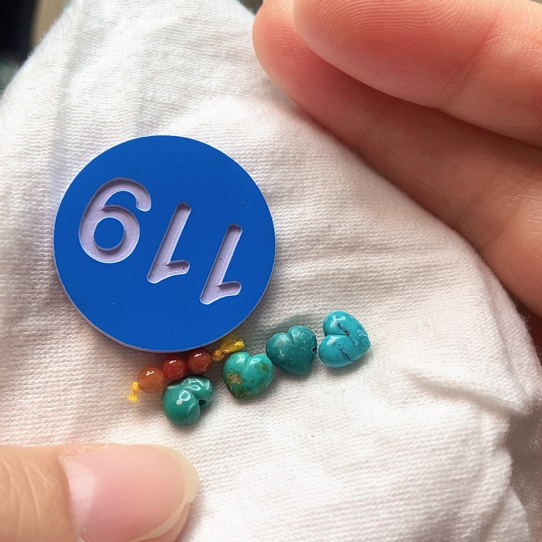 南红玛瑙未镶嵌珠宝奇石