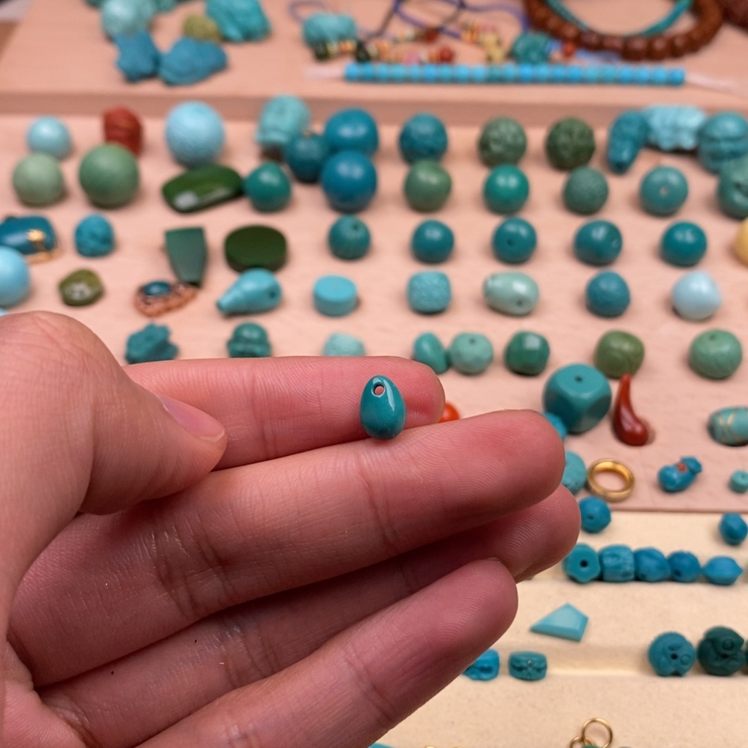 绿松石配饰未镶嵌杨**生