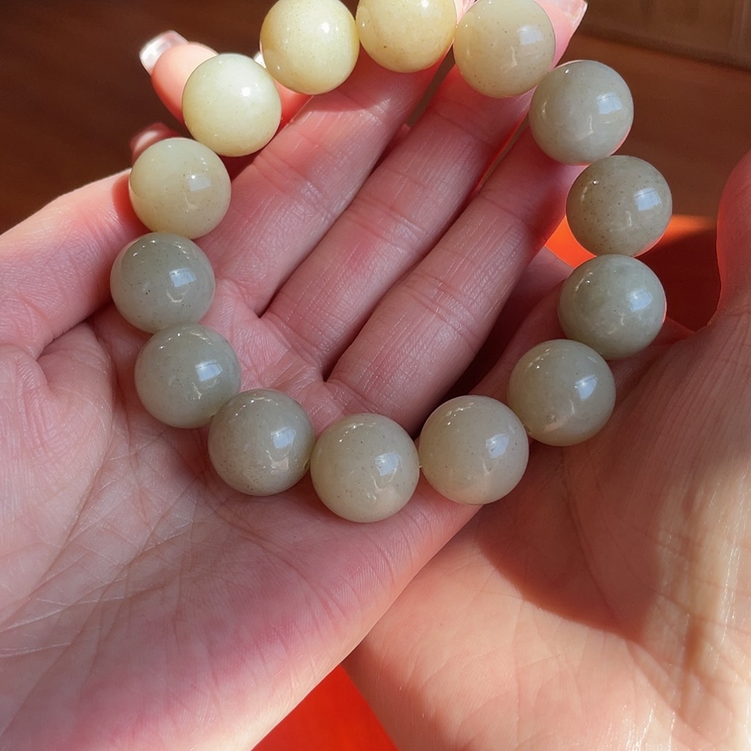 和田玉手串未镶嵌且末卡16圆珠