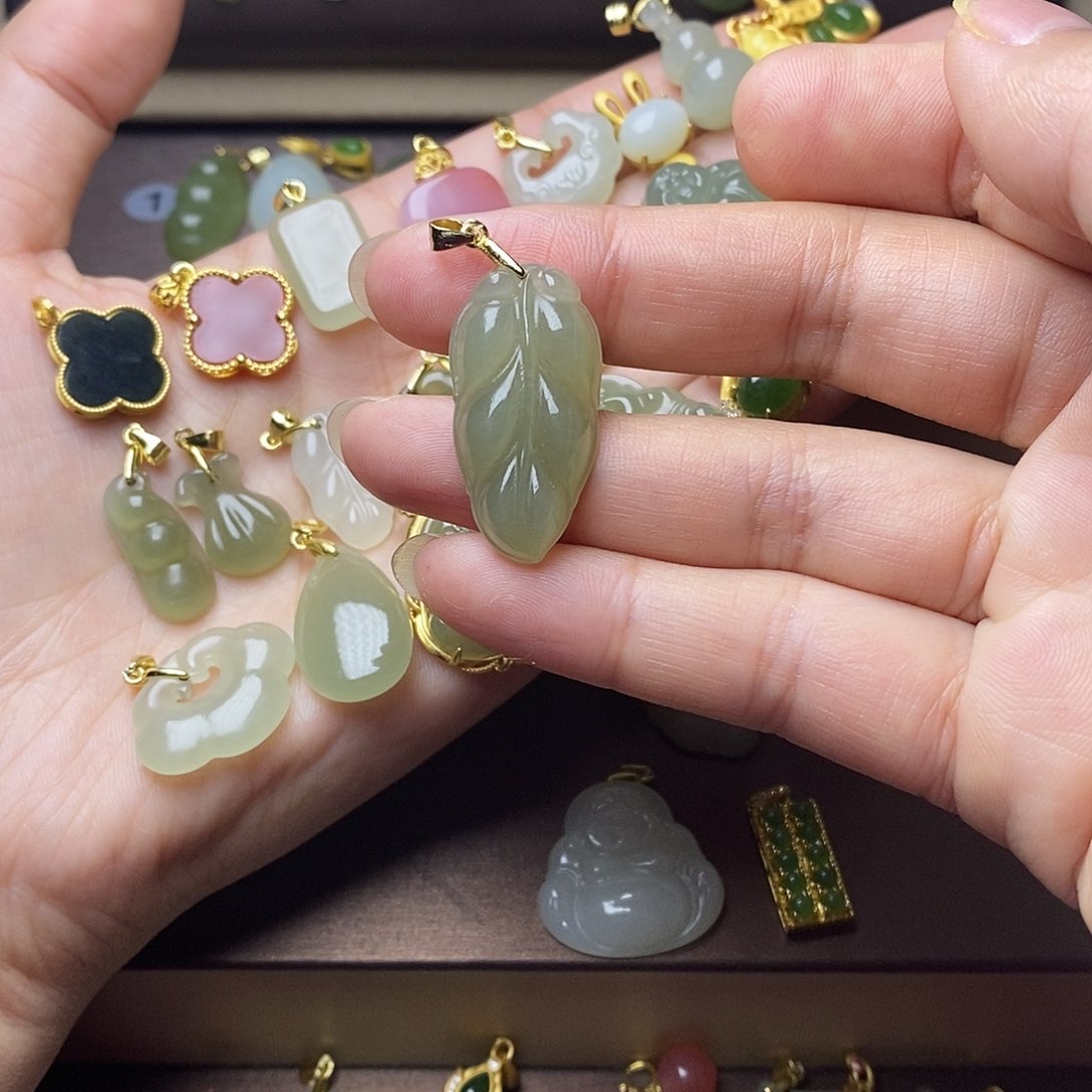 和田玉颈饰银S925镶嵌