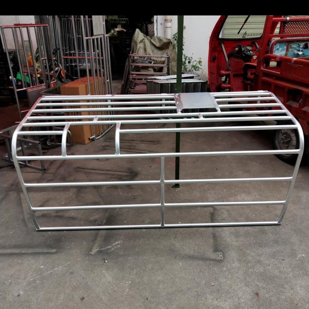 定做油箱护栏加厚圆管油箱护栏550L和700L 大梁护板，电瓶护栏加长