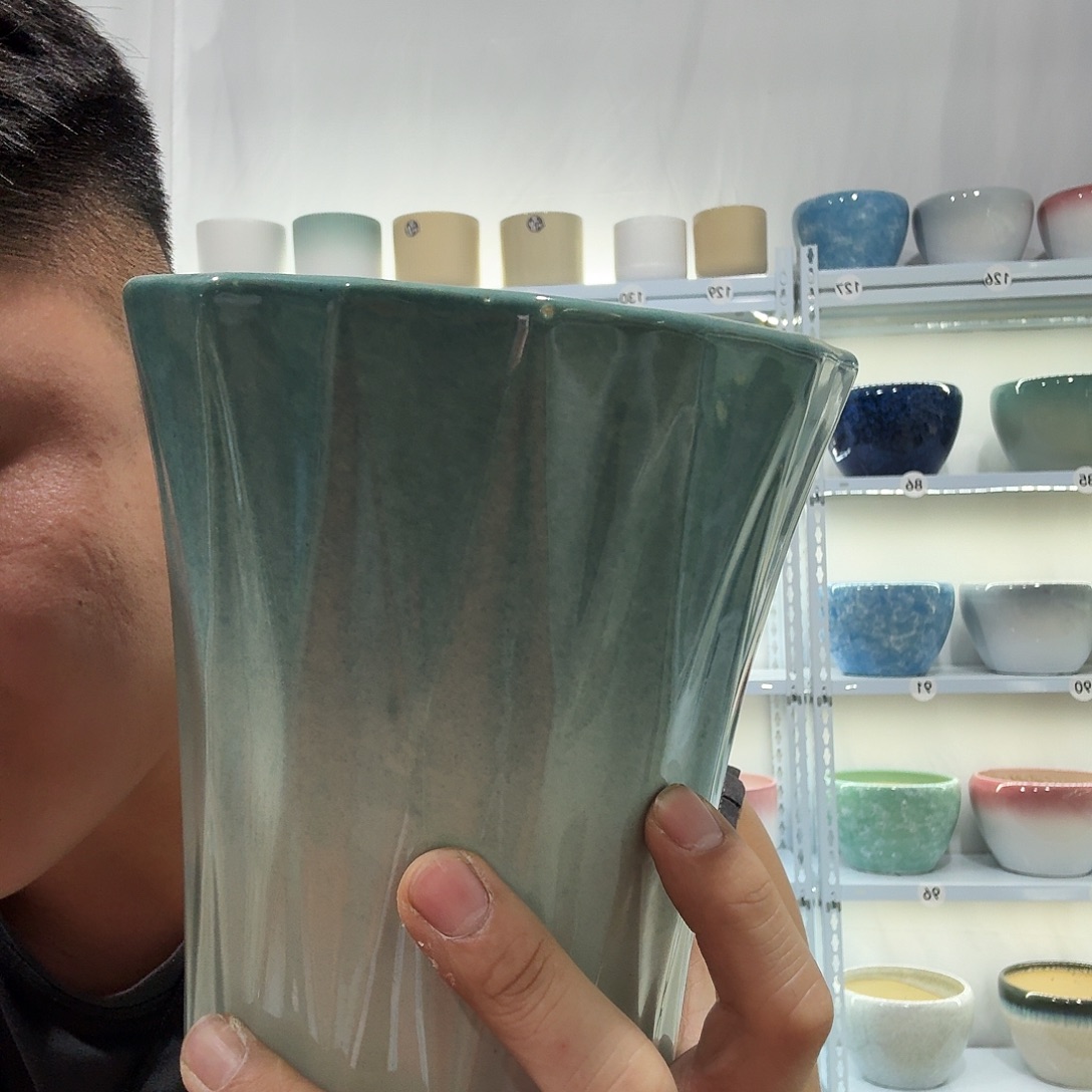 陶瓷花盆松柏绿小蛮腰口径15高度17