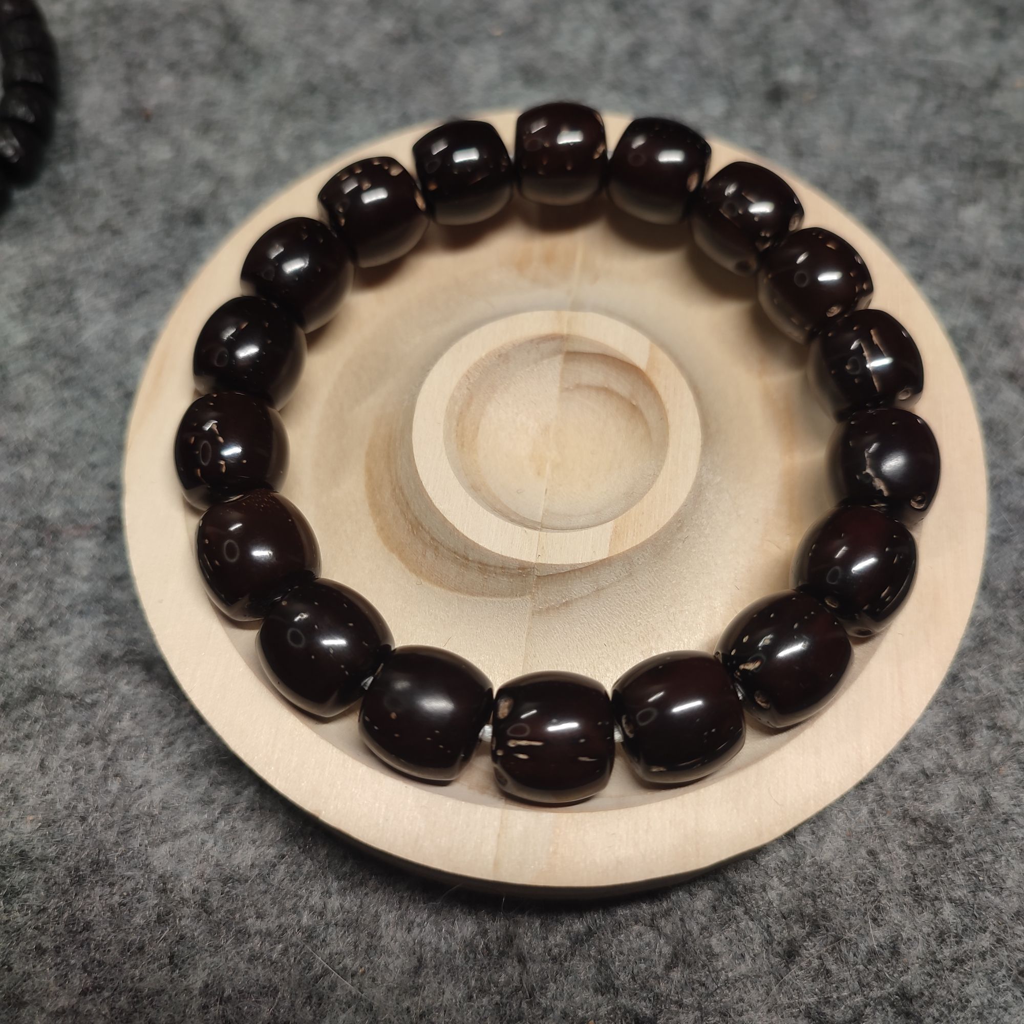 紫金鼠半实心直切手串