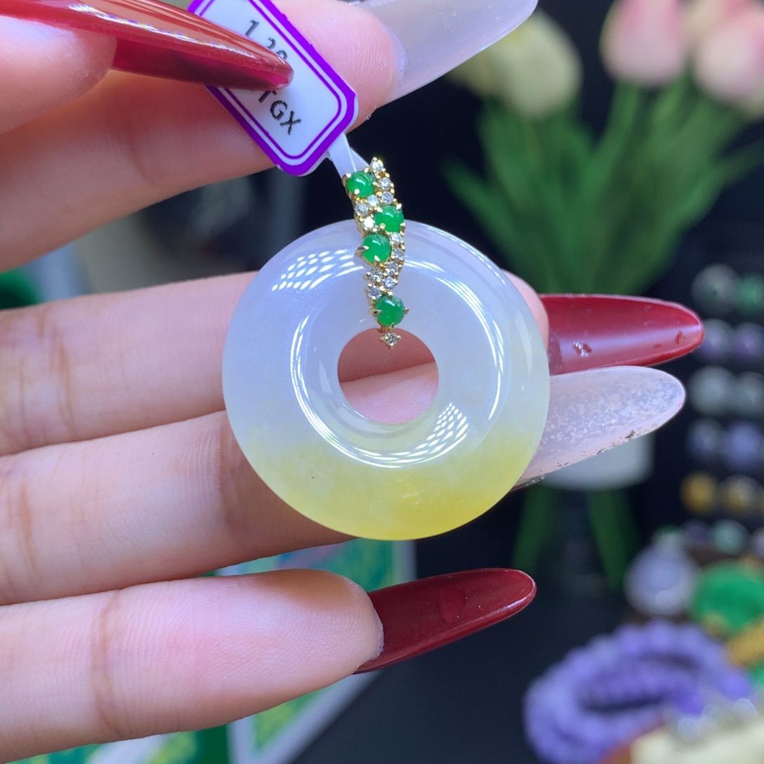 翡翠颈饰18K金镶嵌天然