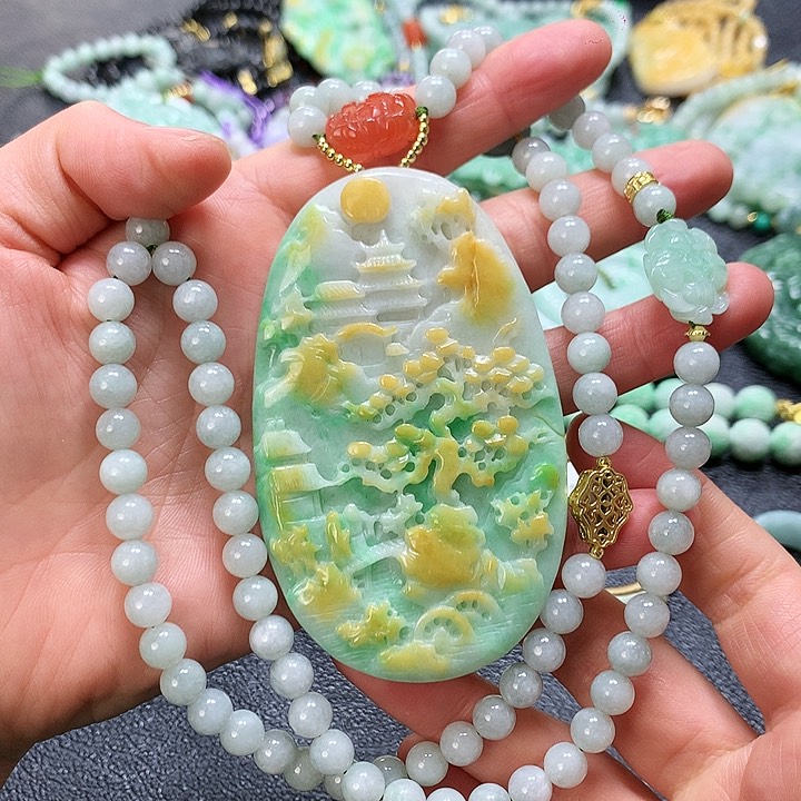 翡翠颈饰未镶嵌吊坠