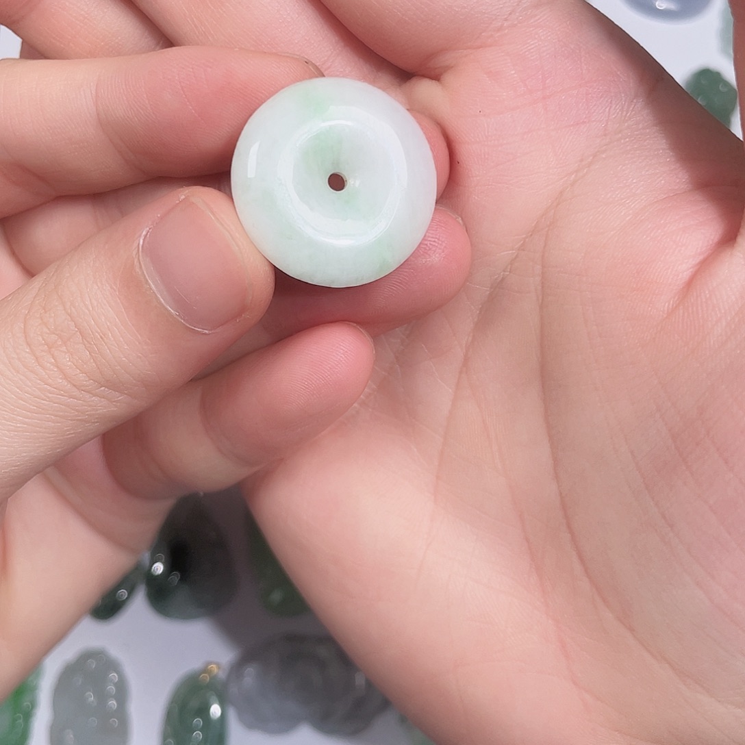 翡翠未镶嵌颈饰翡翠挂饰