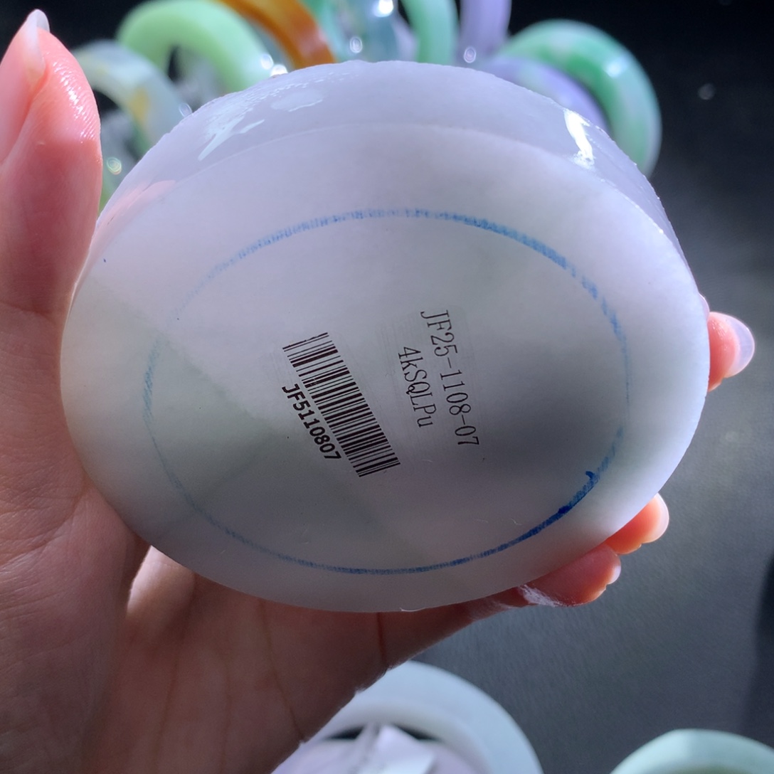定制翡翠未镶嵌翡翠手镯