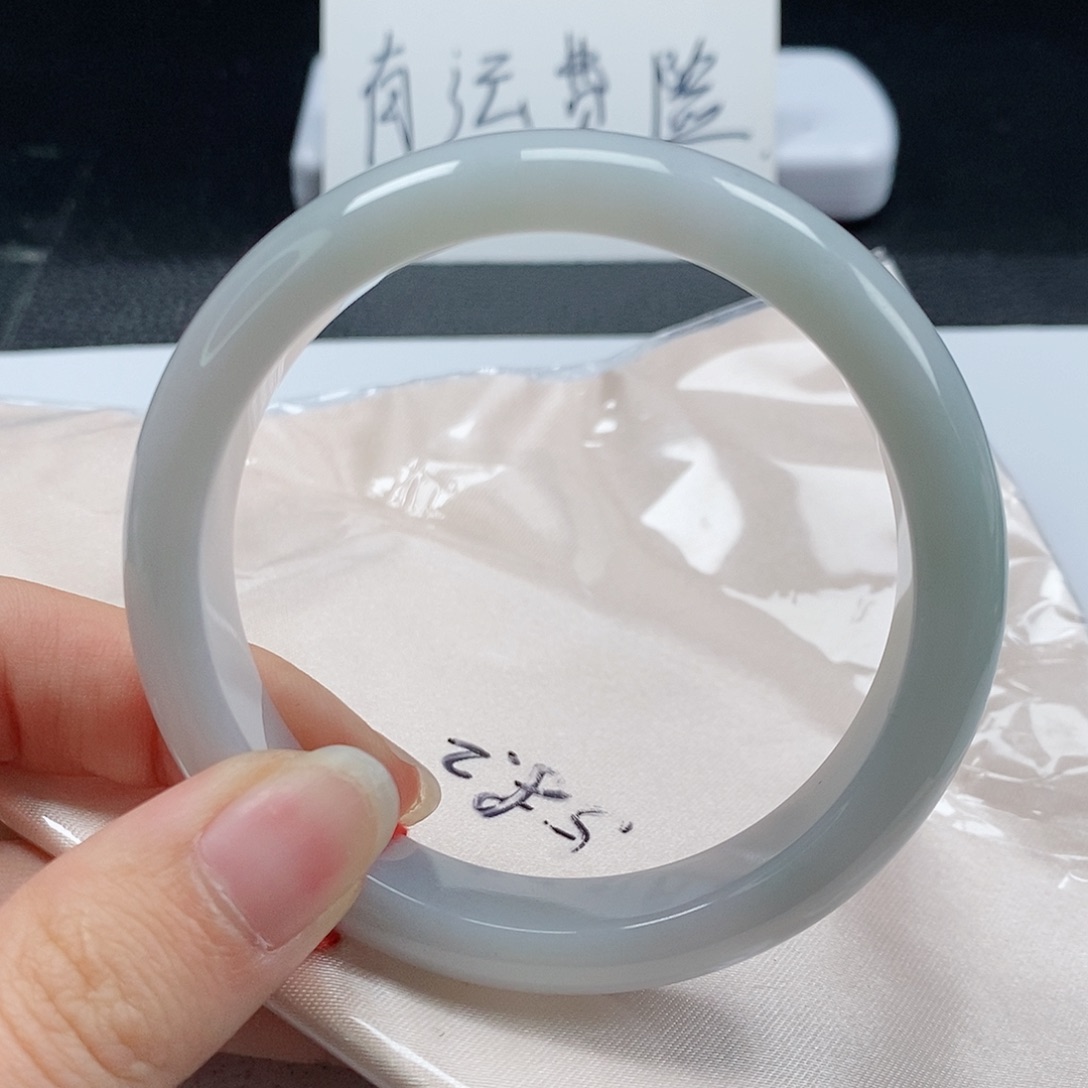 【闪购商品】翡翠手镯未镶嵌259号