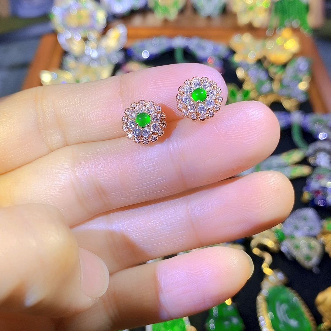 颈饰银S925镶嵌翡翠