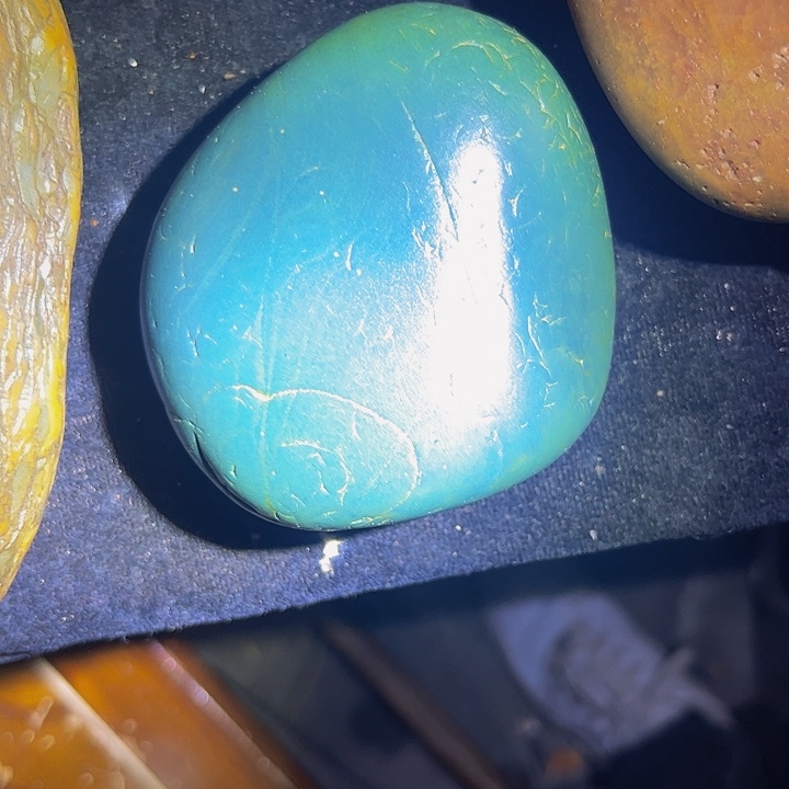 玩***间老挝石黄蜡石籽料