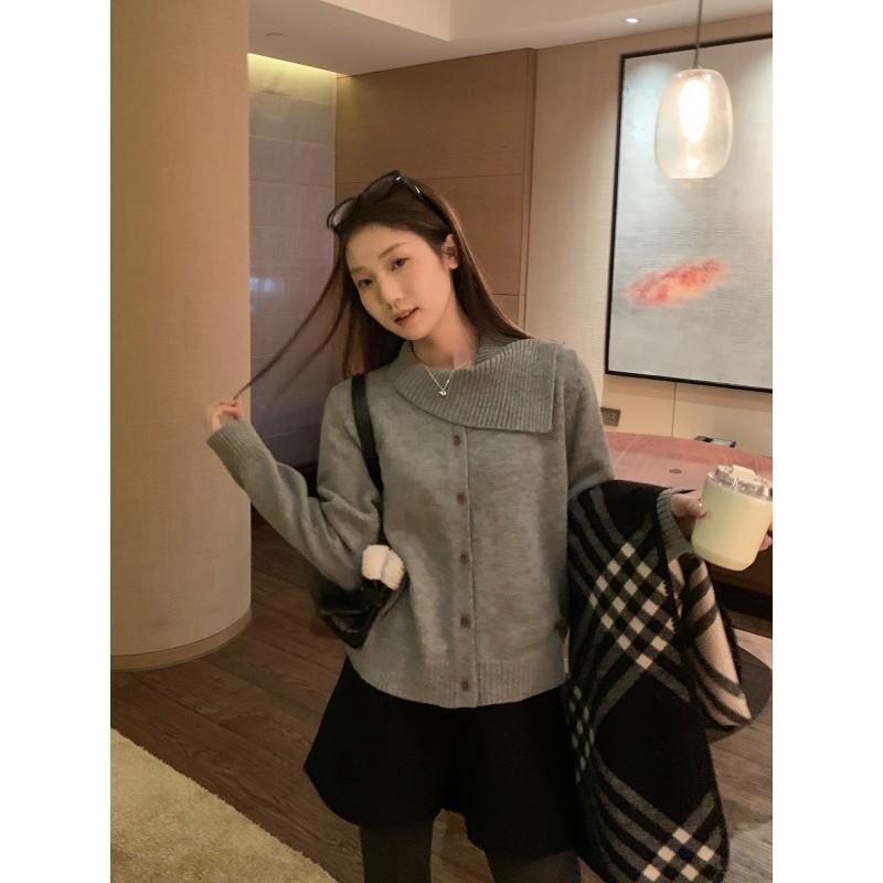 【年终捡漏】乌77灰色翻领设计毛衣女2025冬季独特宽松针织开衫外套