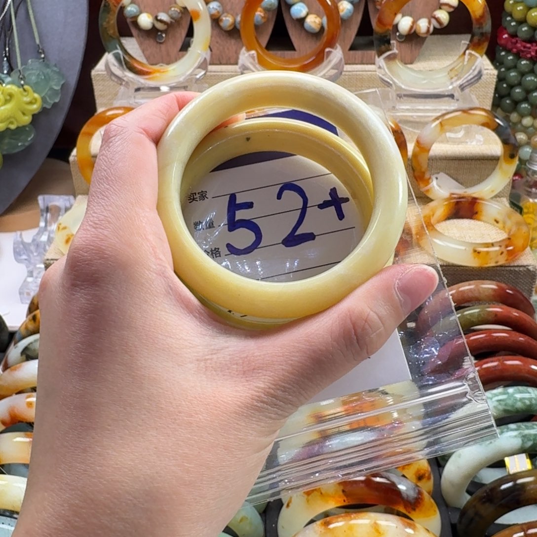 蛇纹石玉未镶嵌手镯12