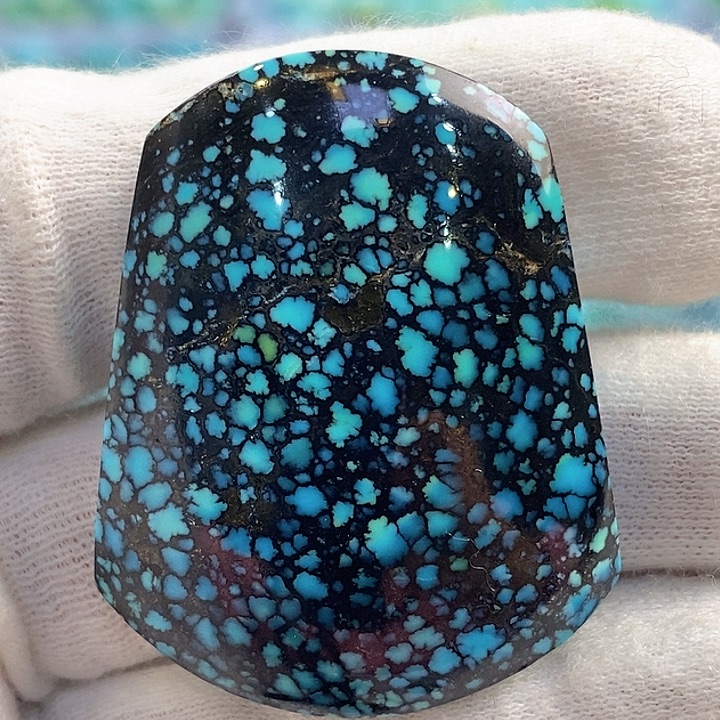 武***绿松石未镶嵌珠宝奇石