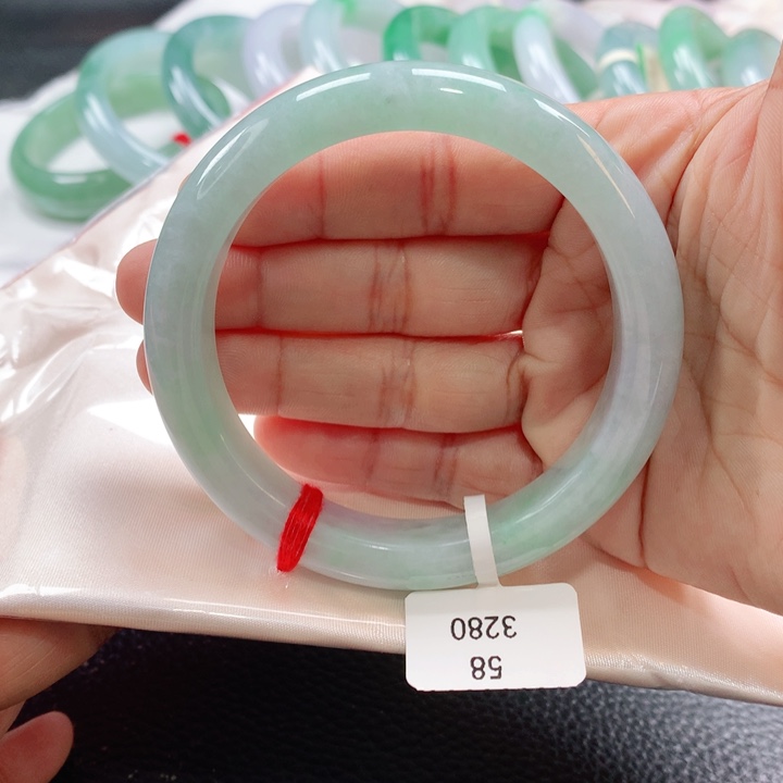 翡翠手镯未镶嵌58595859