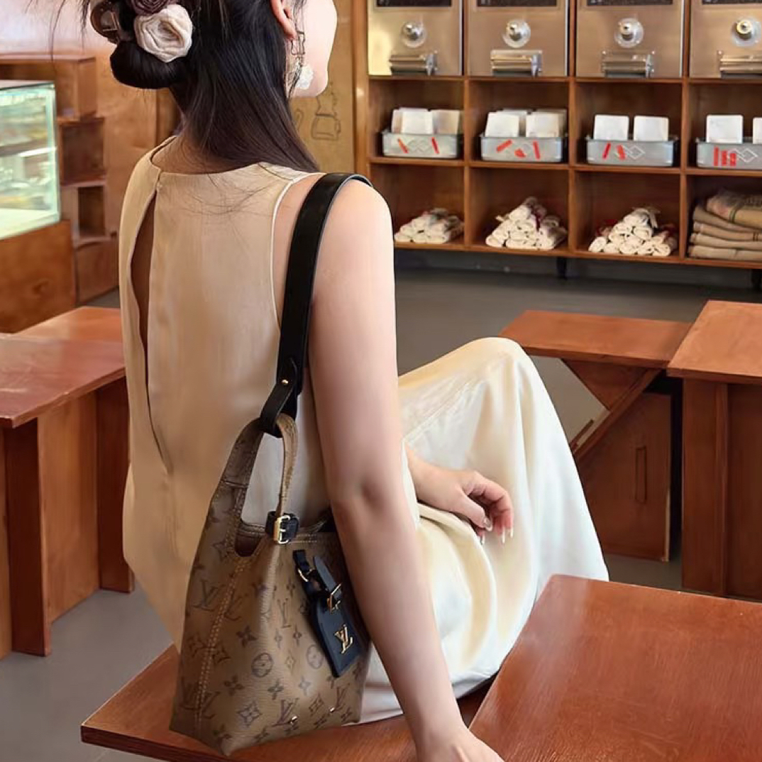 99新 LouisVuitton/路易威登 LV 菜篮子bb /99新/优选