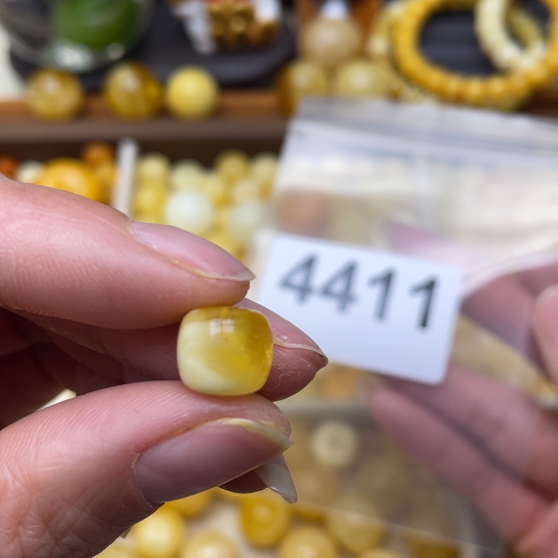 蜜蜡珠宝奇石未镶嵌冰片9.9