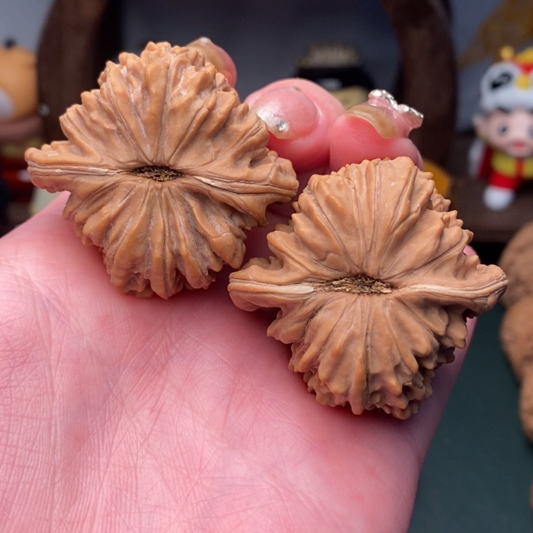 文玩核桃吊坠42全品楼