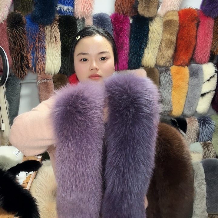 x***7硅胶真皮真毛狐狸毛紫色围脖两条