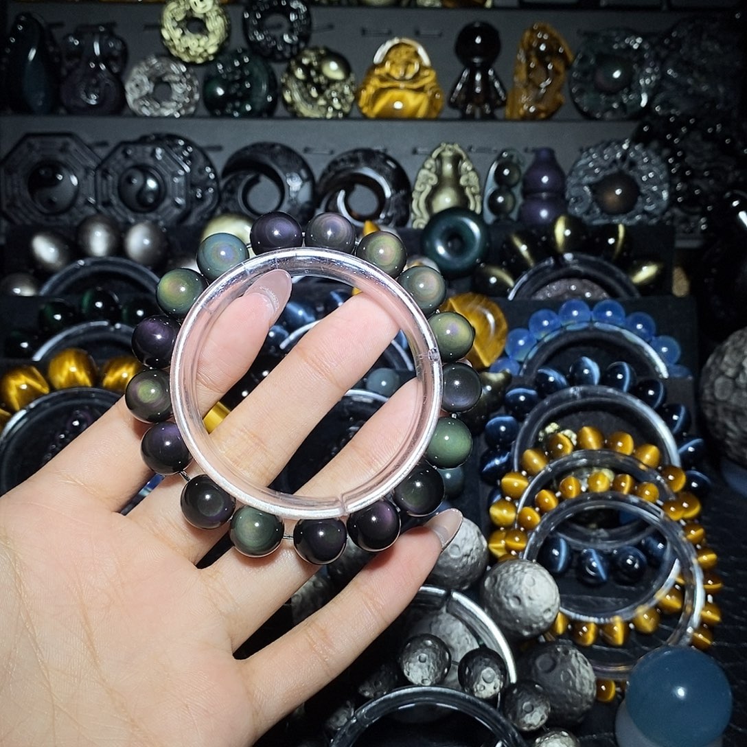 王***斗未镶嵌黑曜岩手链