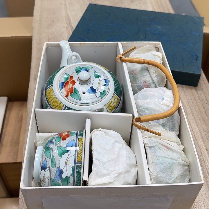 瓷片噗哈哈哈哈哈哈哈哈哈哈