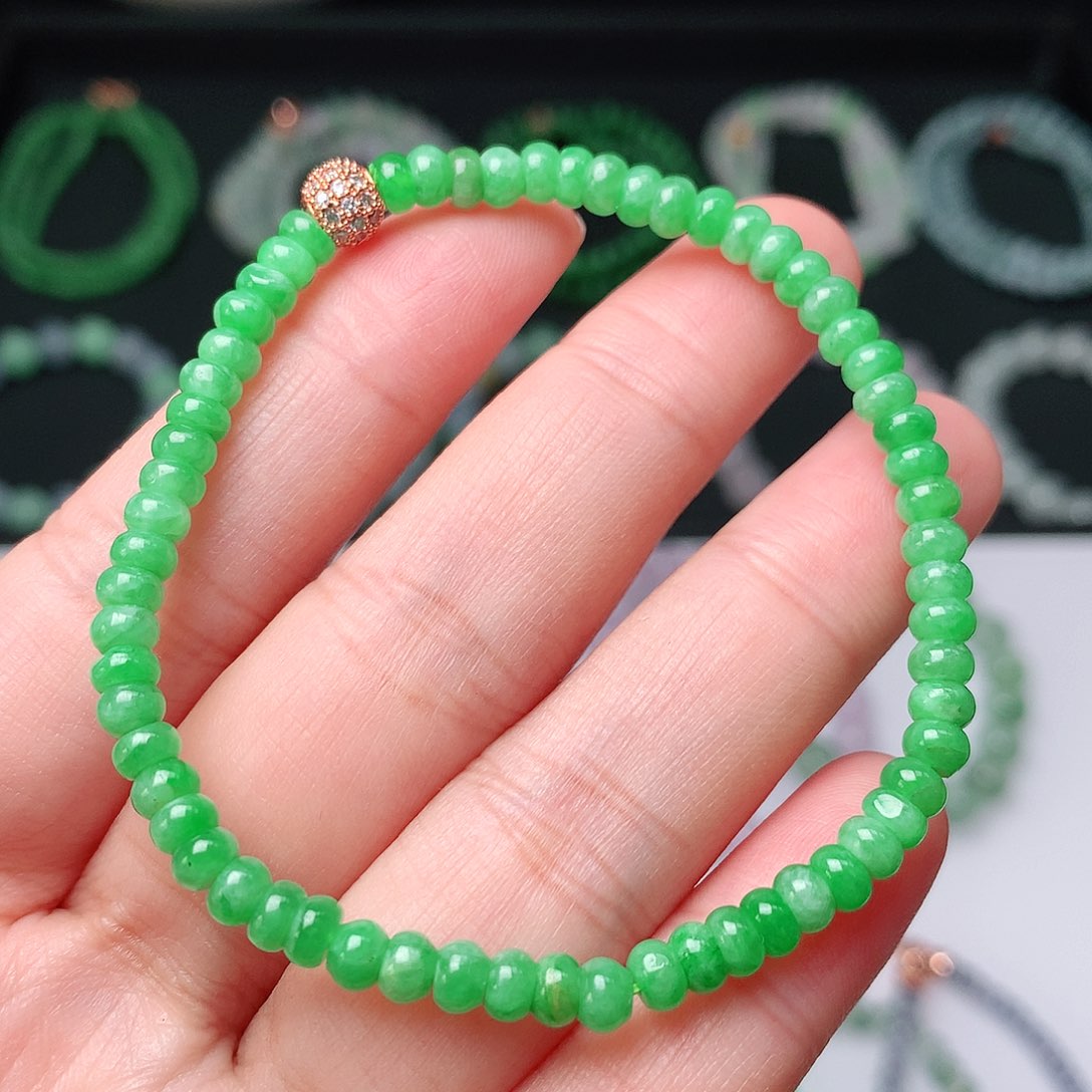 翡翠手链未镶嵌翡翠