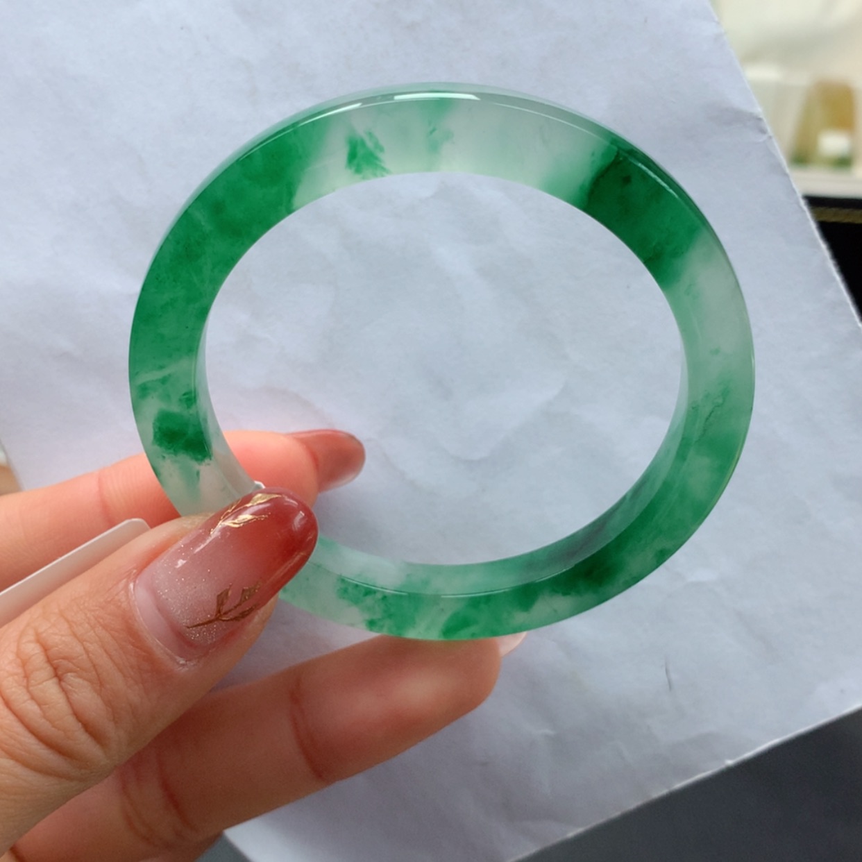 【闪购商品】石英质玉手镯未镶嵌