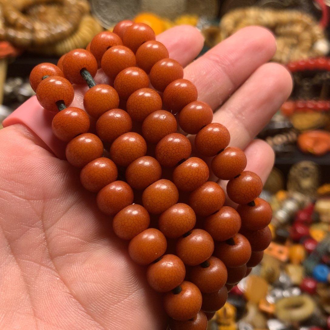 泥塑娘啦擦擦骰子