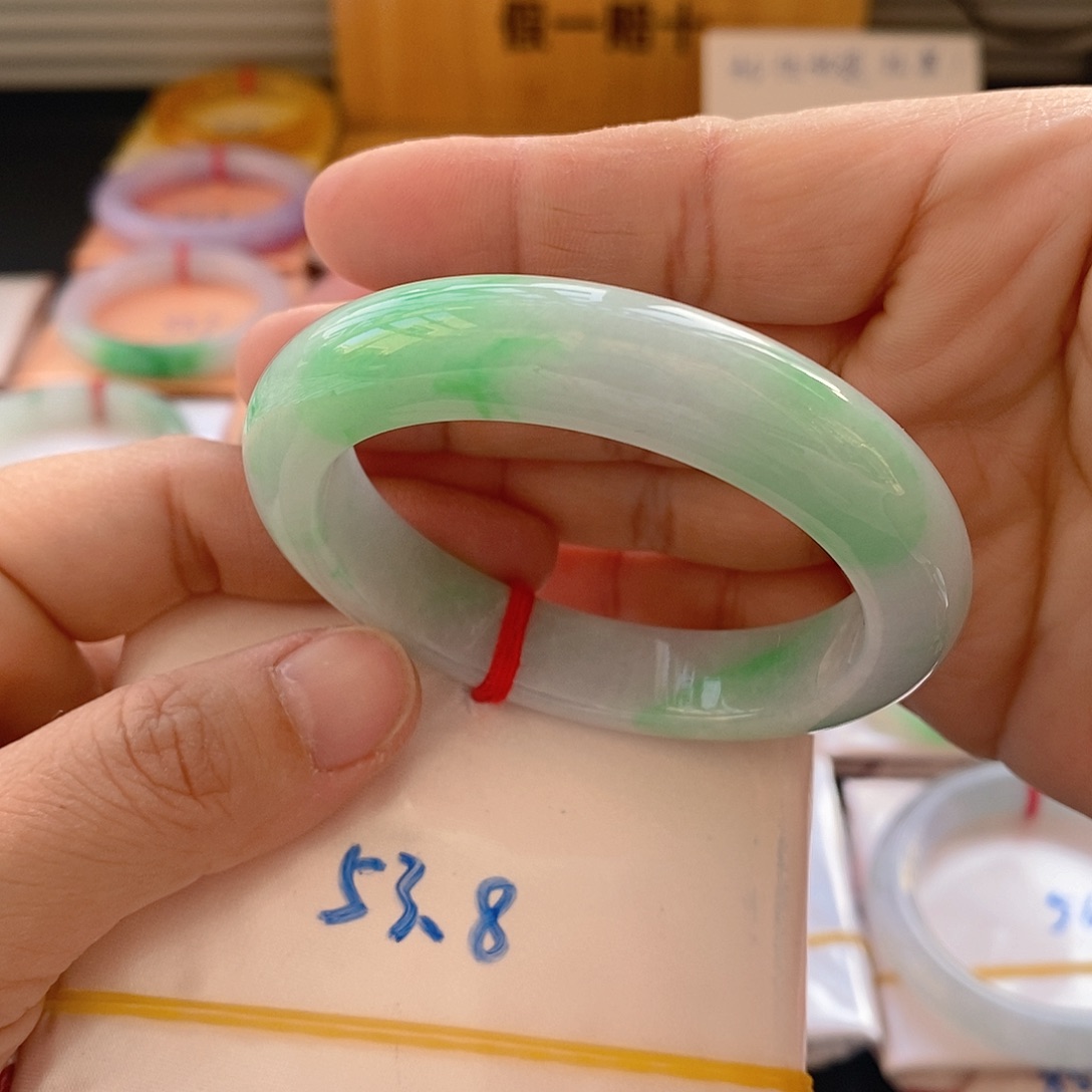 翡翠手镯未镶嵌3号