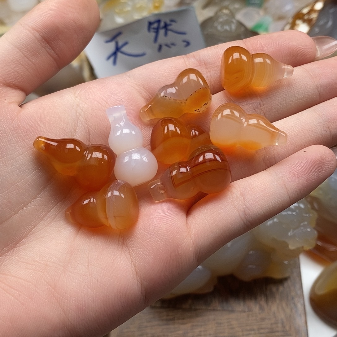 玛瑙/玉髓未镶嵌颈饰多样性发其一