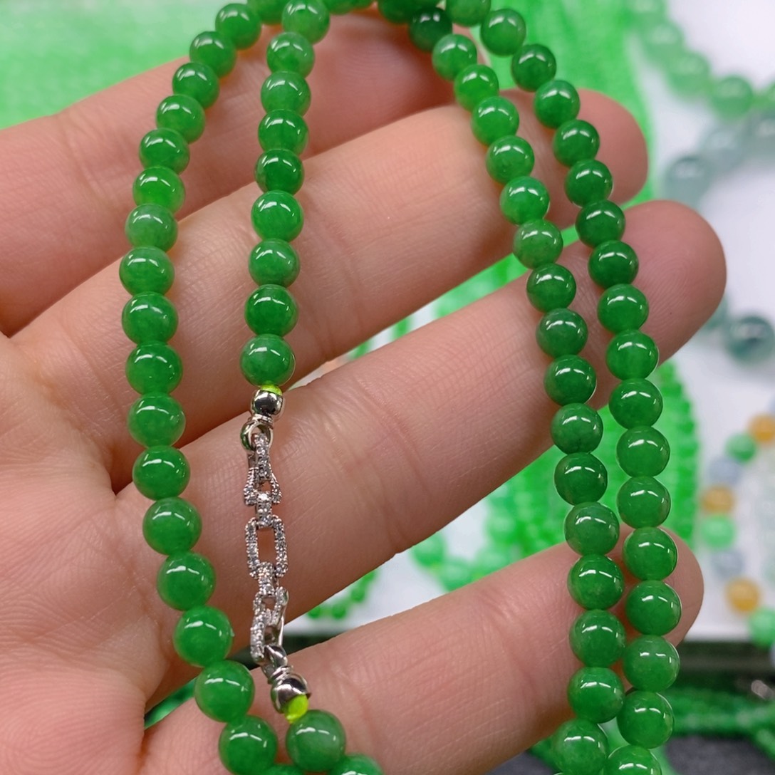 翡翠颈饰18K金镶嵌冰种浓阳绿锁骨链5m' m