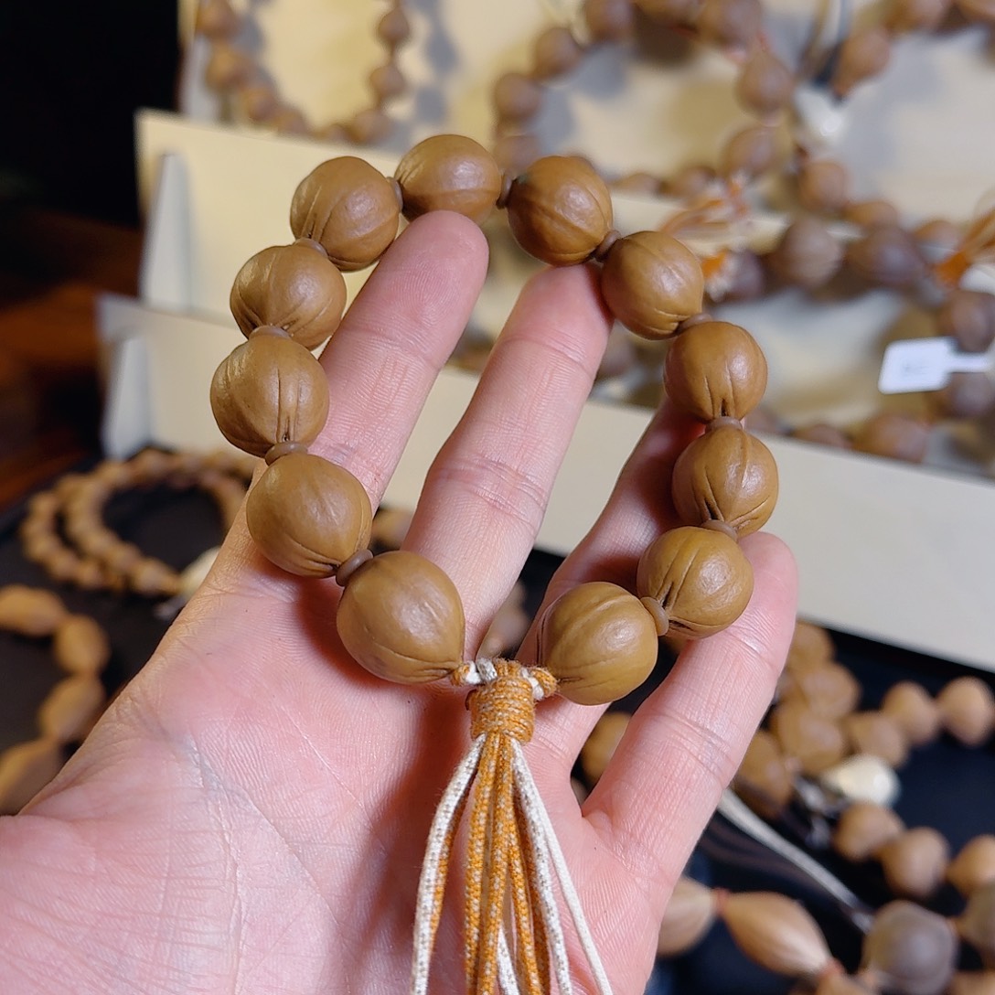 橄榄核吊坠啊啊啊啊啊啊啊