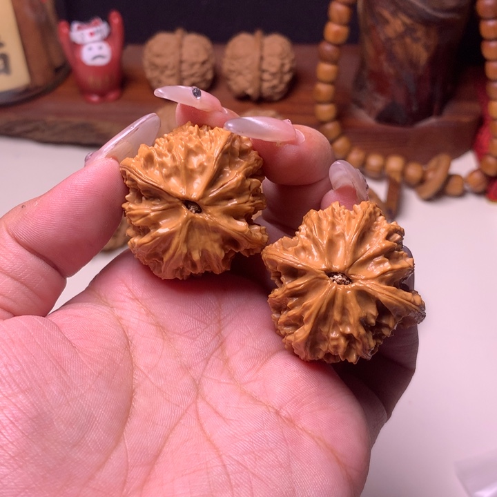 文玩核桃把件寿桃