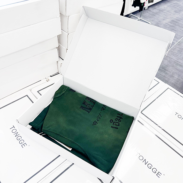 X28  高级感轻奢短袖 圆领短袖T恤【952】